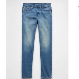 American Eagle Airflex+ original straight jeans 33x34 bright star